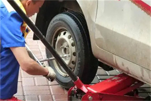 南明区附近拖车24小时服务热线电话